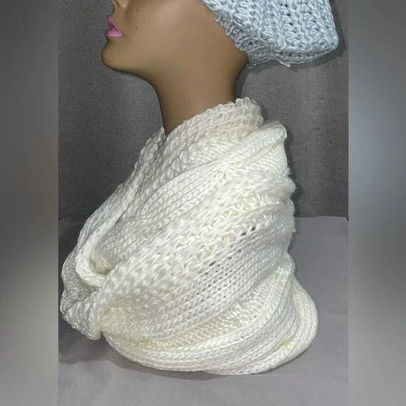 White Infinity Scarf - Picture 2 of 6
